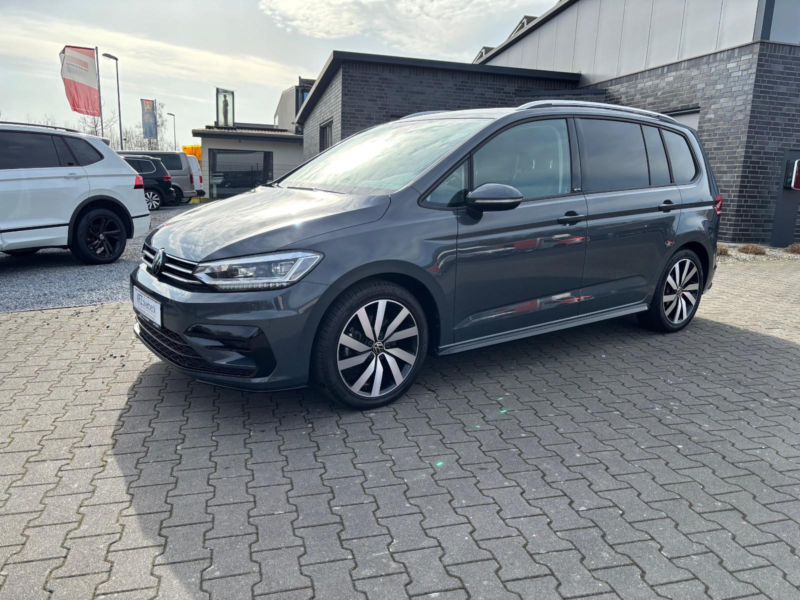 Volkswagen Touran R-Line Move AHK LED Kamera 7Sitze Familie
