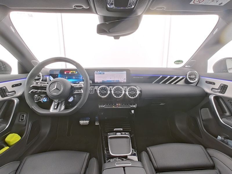 Fahrzeugabbildung Mercedes-Benz CLA 45 S AMG Perf.Sitze AERO Sitzklima 19"Kreuzs