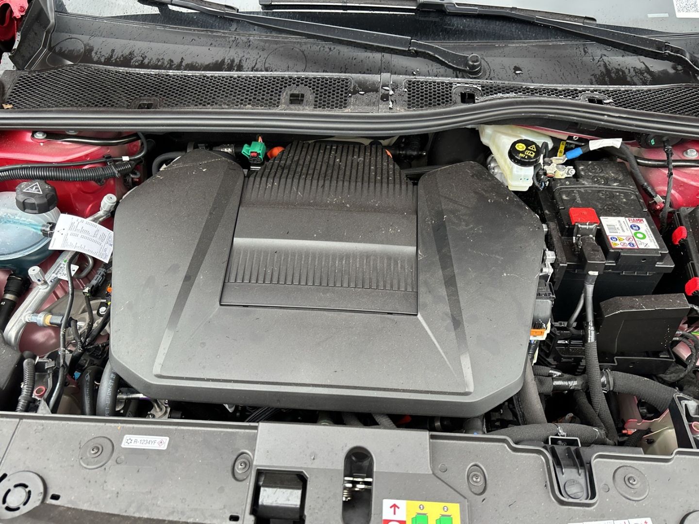 Fahrzeugabbildung Peugeot 208 e- GT Pack Navigation LED ACC Rückfahrkamera