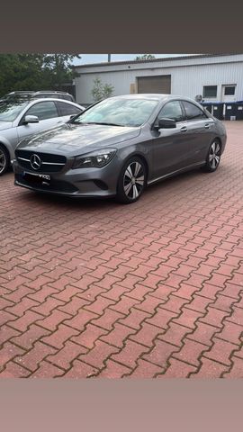 MERCEDES-BENZ Mercedes Cla 200d