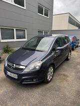Opel Zafira 1.9 Diesel| Standheizung| 7 si... - Opel Zafira Gebrauchtwagen in Lübeck