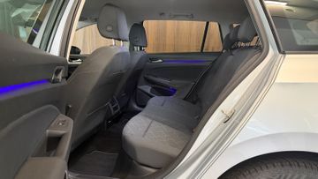 Volkswagen Golf - 11
