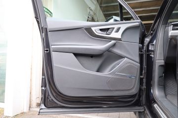 Audi Q7 - 9