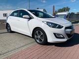 Hyundai i30 Trend 1.6 - TÜV/ AU NEU - gebrauchte Hyundai i30 aus dem Jahr 2014
