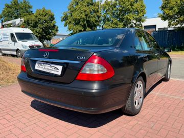 Mercedes E 200 - 5