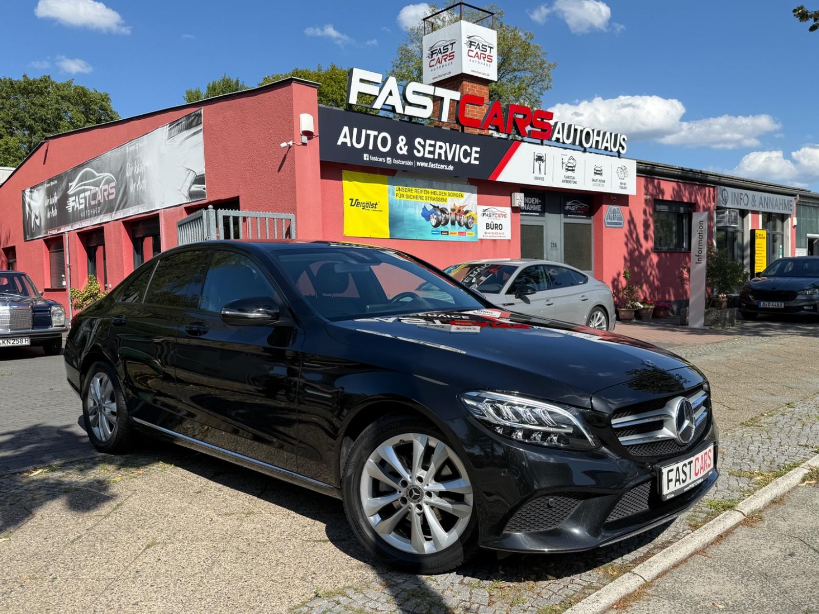 Mercedes-Benz C 180 CGI Avantgarde Autm Navi Kamera SHZ LED!