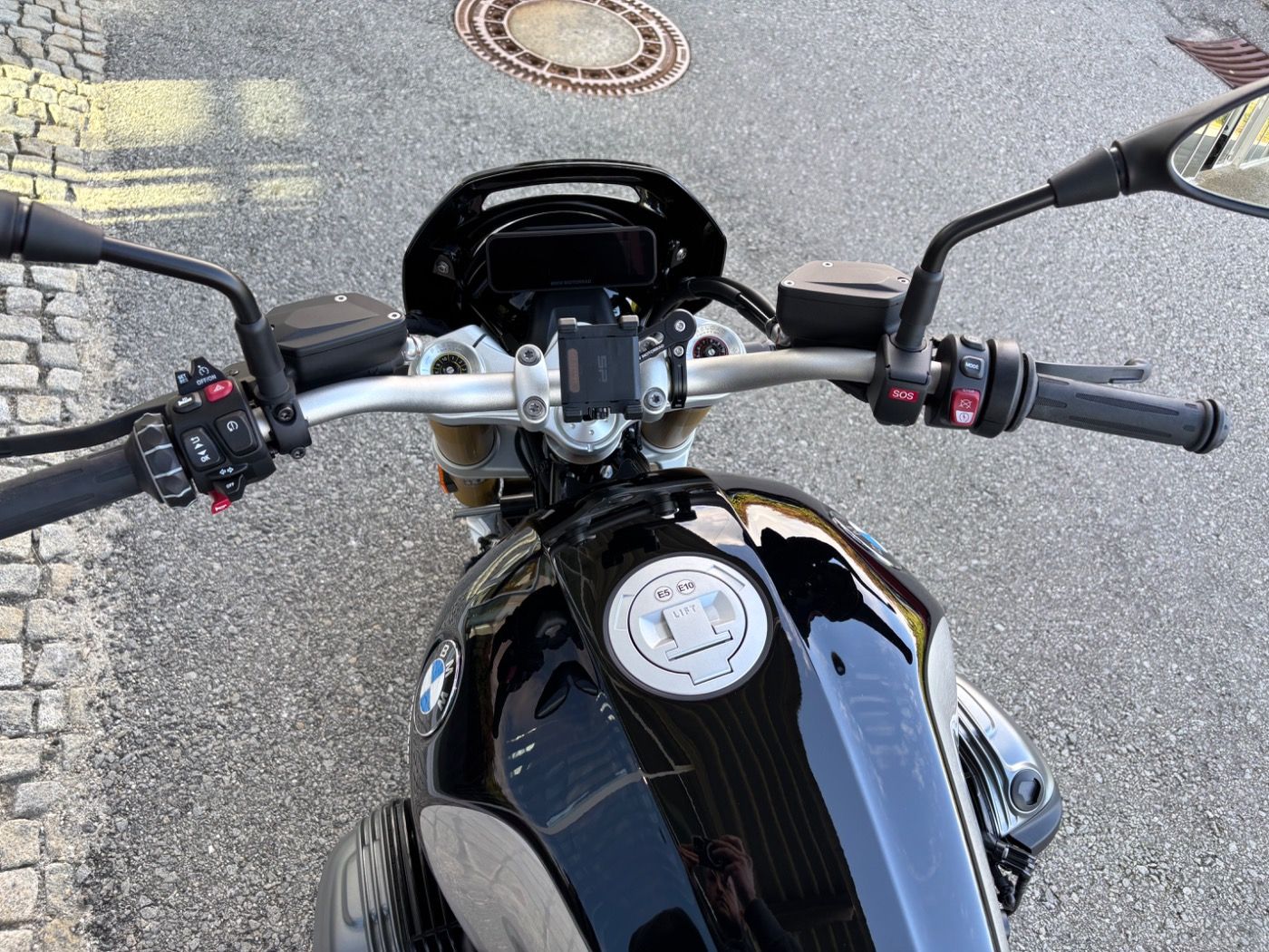 Fahrzeugabbildung BMW R 12 nine T The Tracker