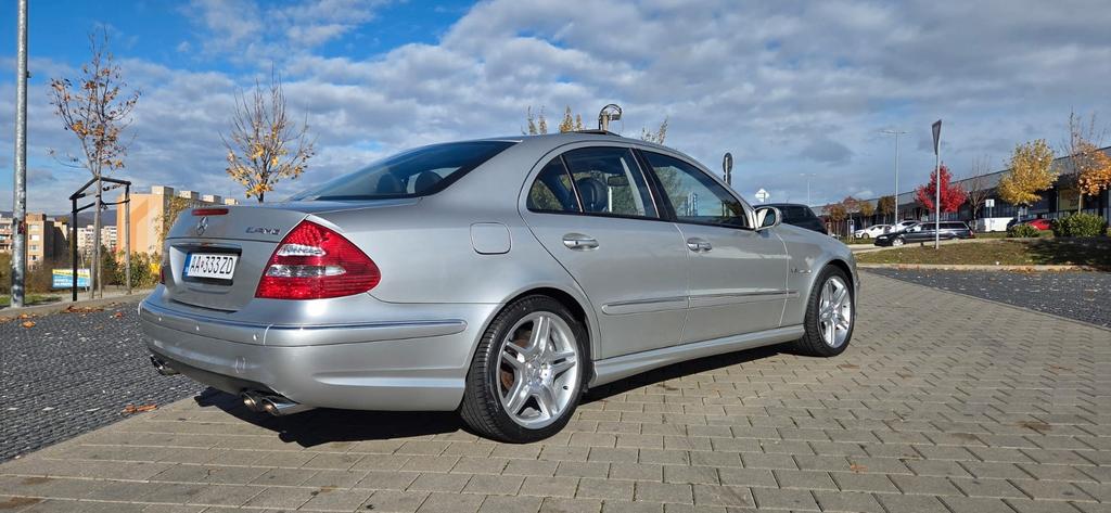 Mercedes-Benz E 55 AMG