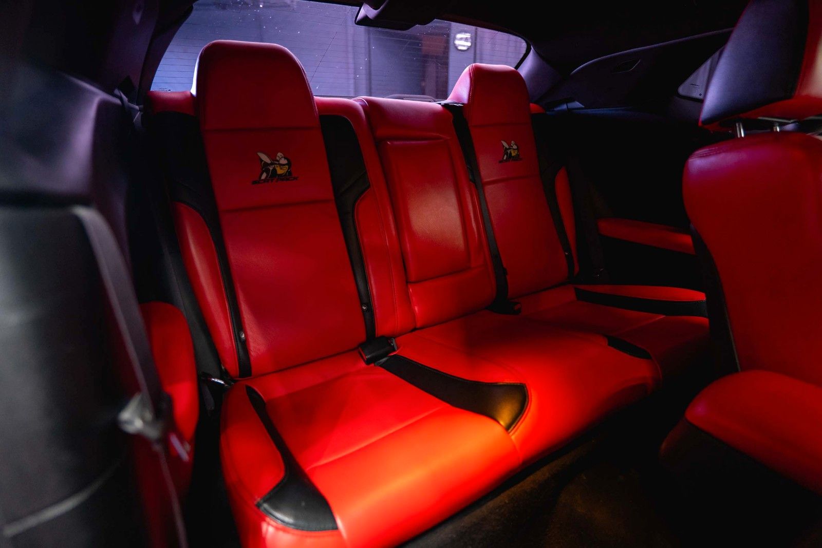 Fahrzeugabbildung Dodge Challenger 6.4 V8 SRT 392 R/T SCATPACK RED DEVIL