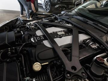 2019 Aston Martin DBS — миниатюра 30