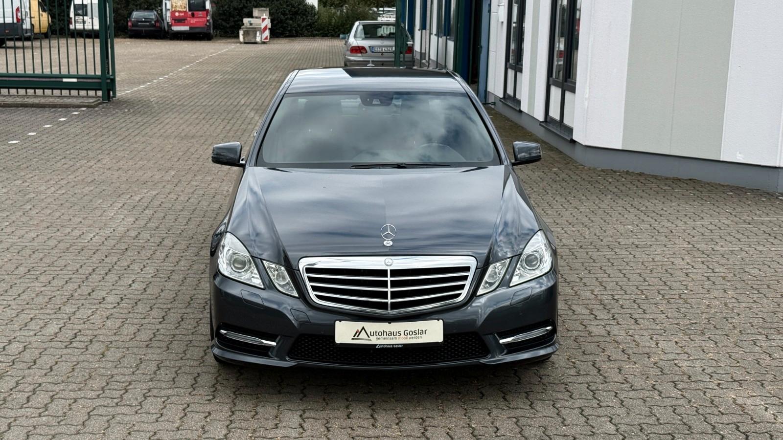 Mercedes-Benz E 220 Elegance *Automatik*AMG-Paket*Xenon*