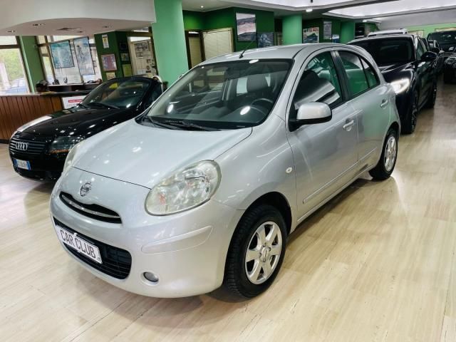 Nissan Micra 1.2 Pure drive 5p Tekna My'12