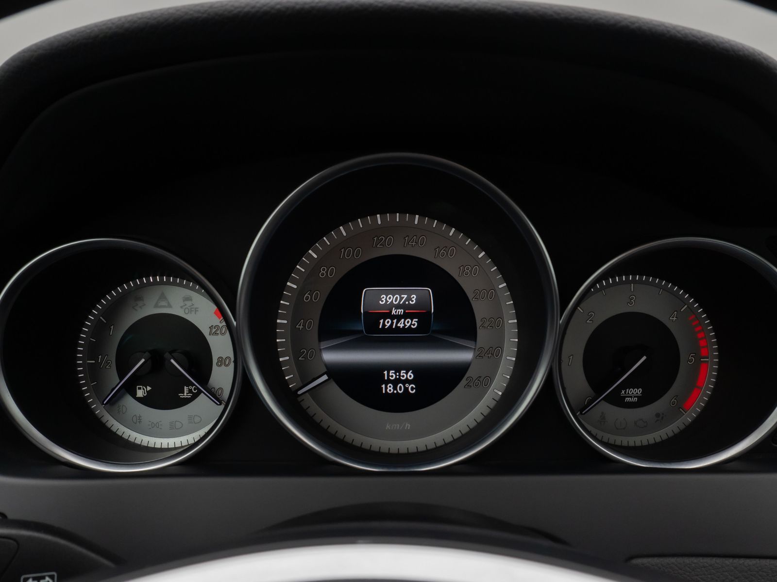 Fahrzeugabbildung Mercedes-Benz C 200 CDI Avantgarde Limo Schiebedach SHZ