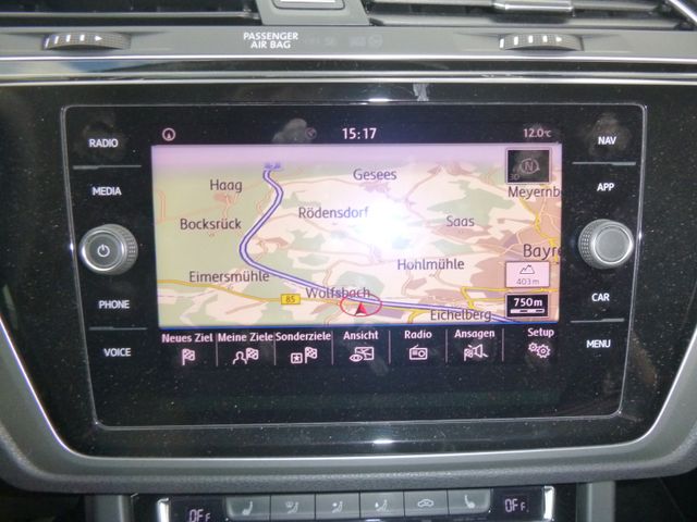 Fahrzeugabbildung Volkswagen Touran 2,0 TDI BMT >NAV/LED/Sitzheiz<