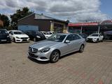 Mercedes-Benz E 220 Avantgarde 1.HD KAM ILS! Rentner ORIG KM! - Mercedes-Benz E 220: Limousine