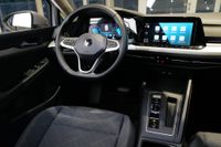 Volkswagen Golf VIII 1.0eTSI DSG Life StdHz Navi ACC Led