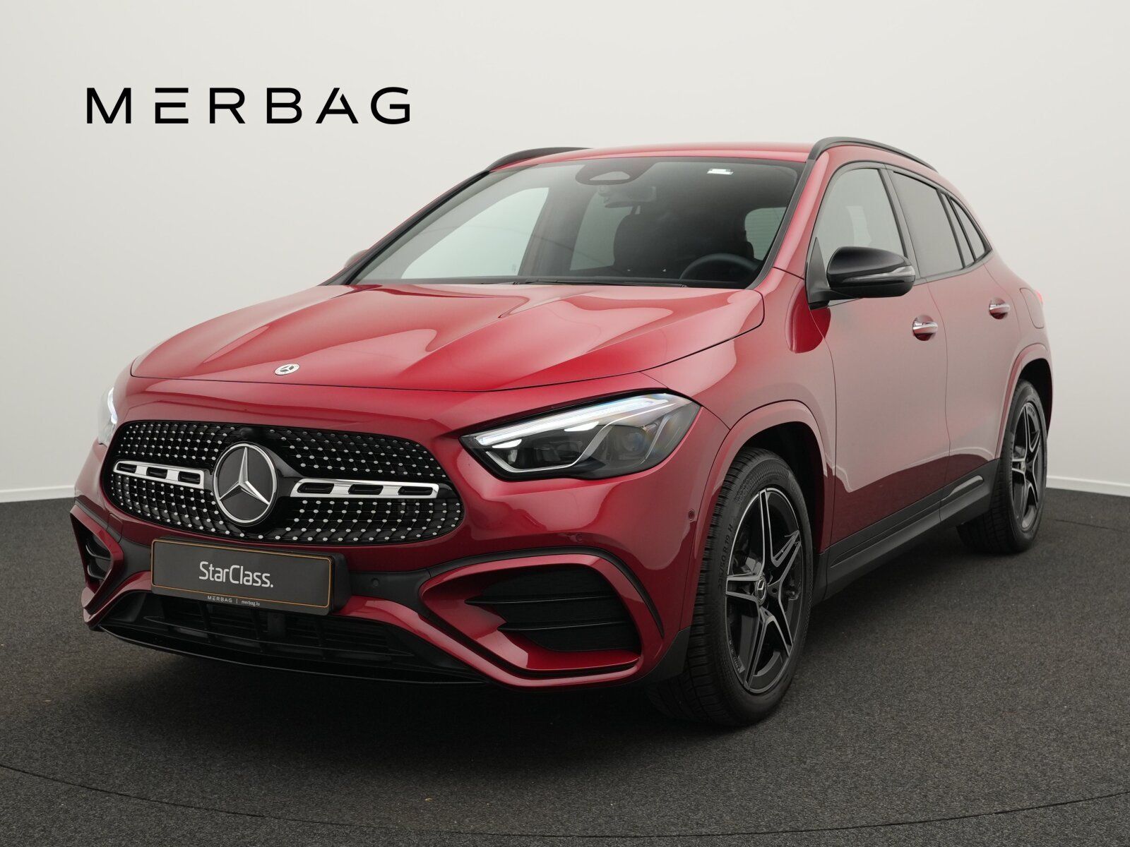 MERCEDES-BENZ GLA 200 d AMG-Line Multi+Kamera+AHK+Night