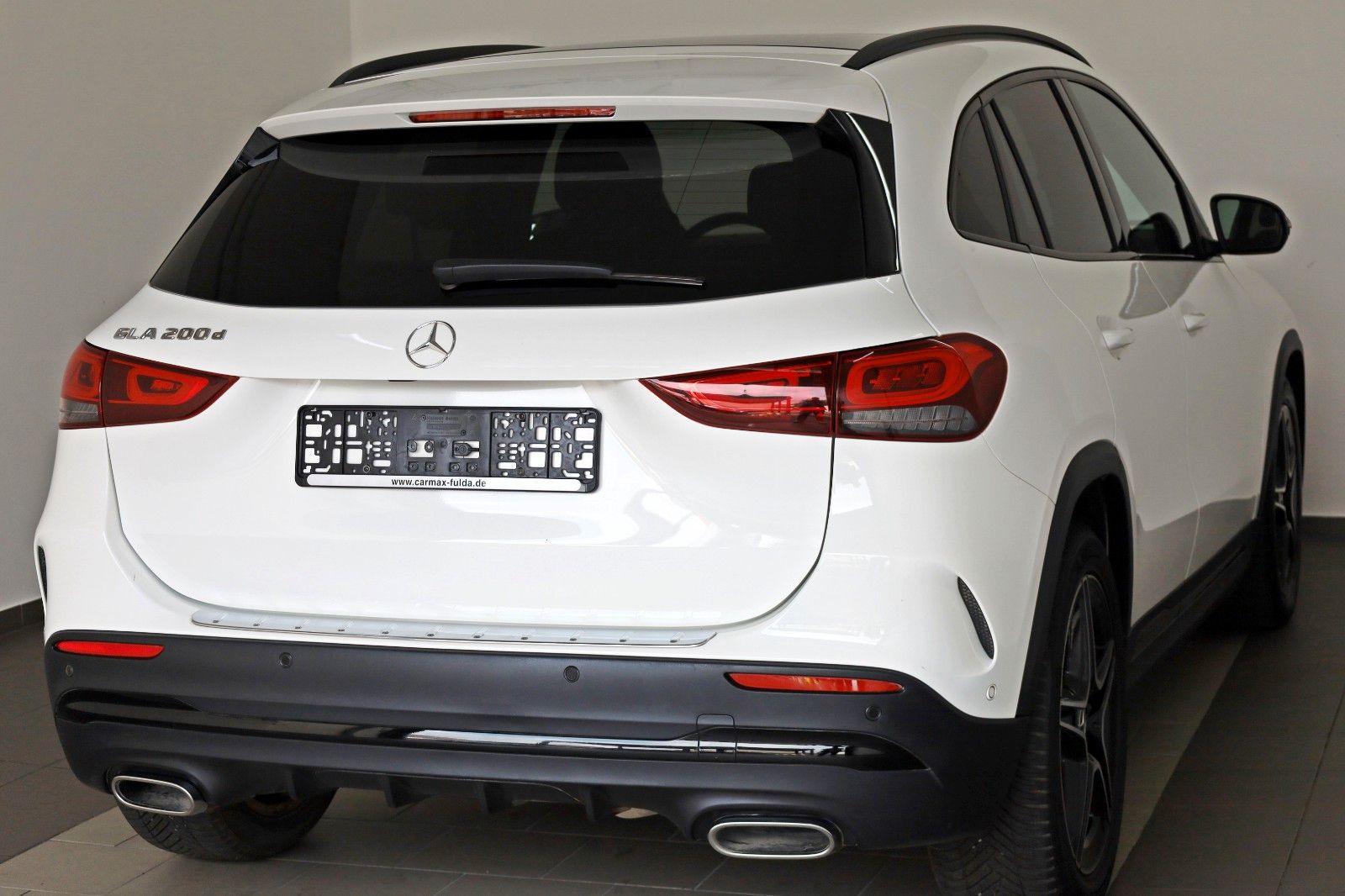 Fahrzeugabbildung Mercedes-Benz GLA 200 d, AMG line, Navi,LED,Kamera,Panorama