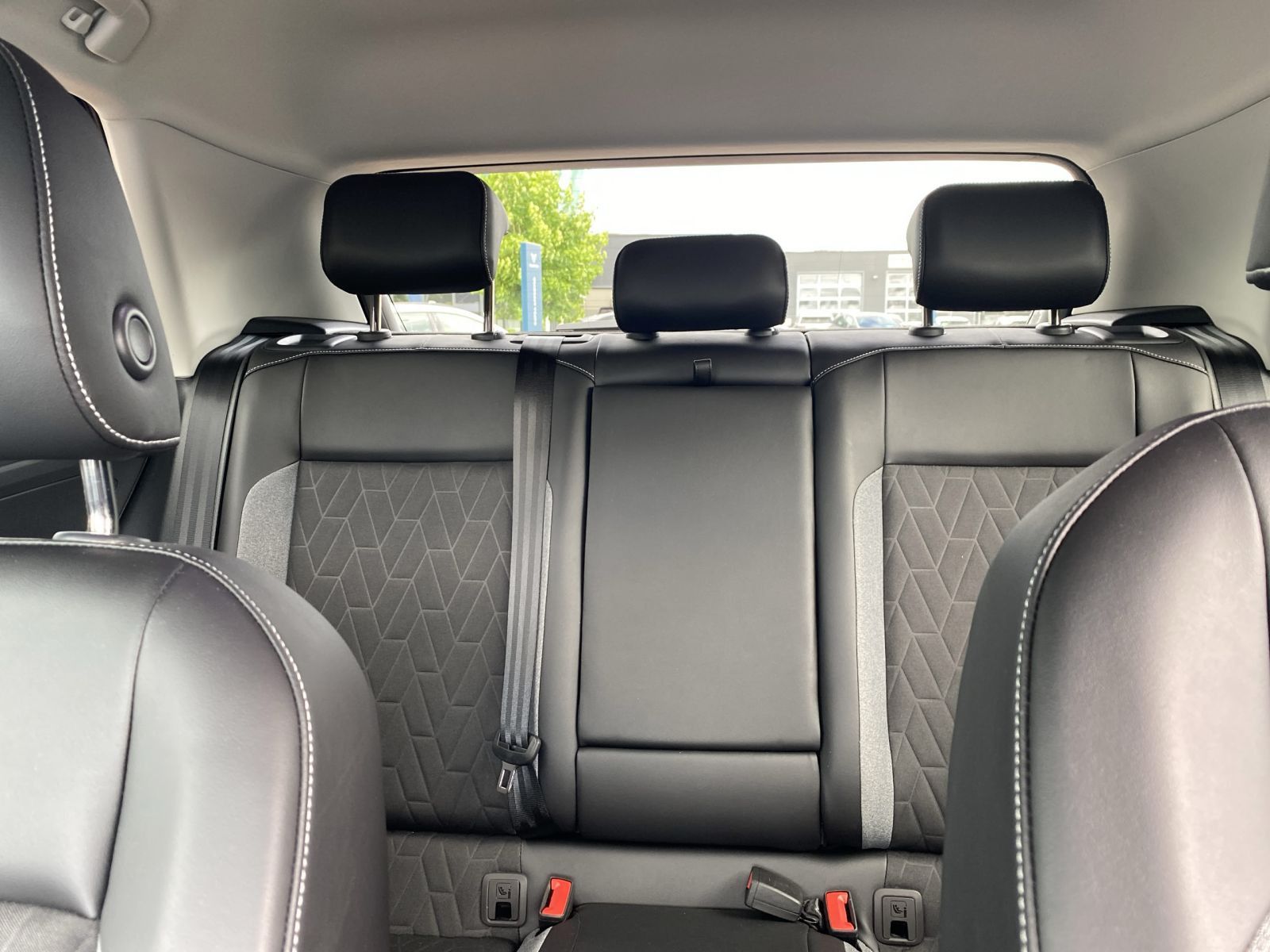 Volkswagen T-Roc - Bild 10