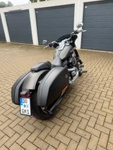 Harley-Davidson Sport Glide erst 500km wie neu mit Jekill & Hyde - Harley-Davidson Motorräder in Hagen