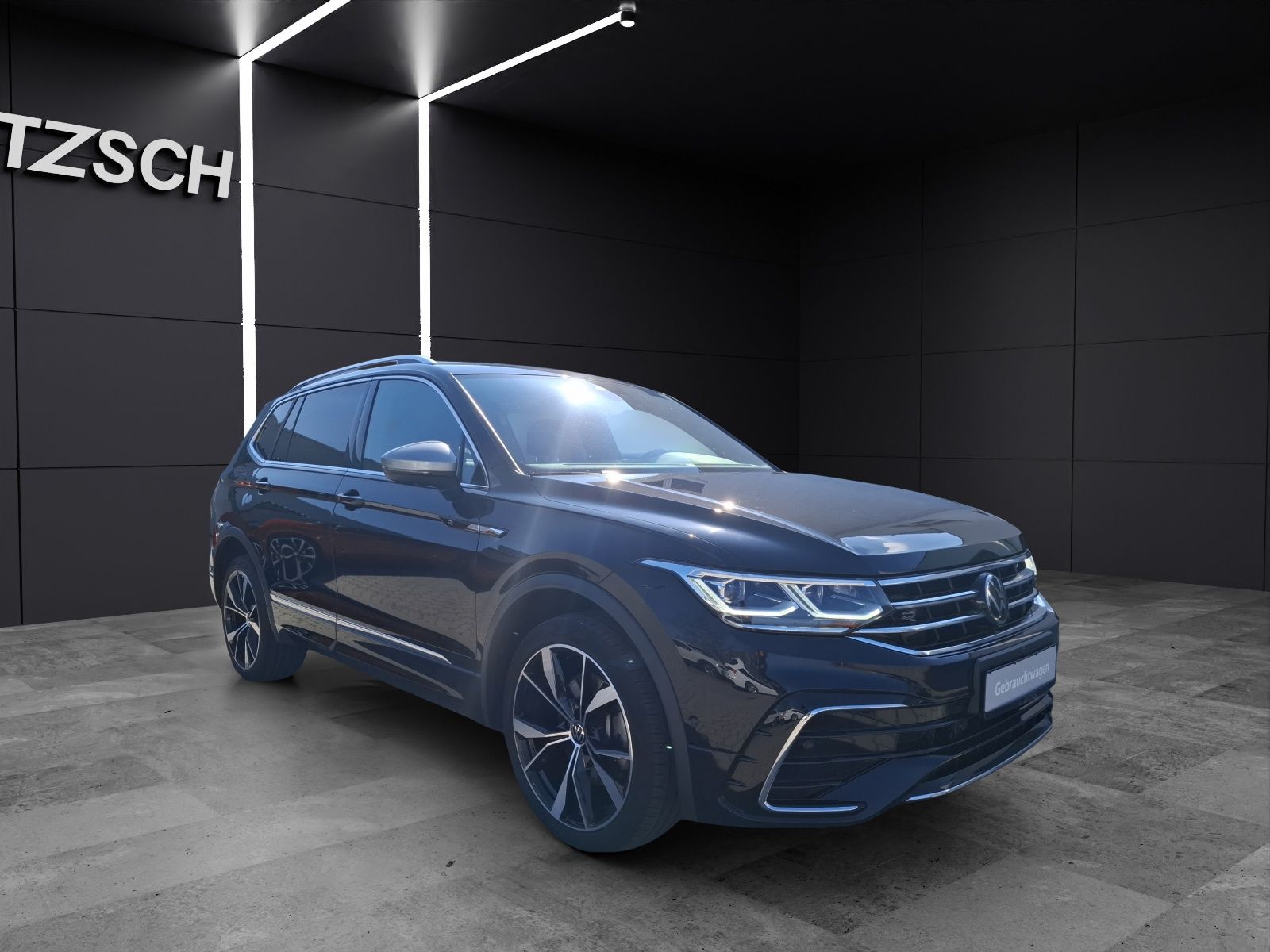 Fahrzeugabbildung Volkswagen Tiguan Allspace TDI R-Line DSG 4M Matrix AHK Nav