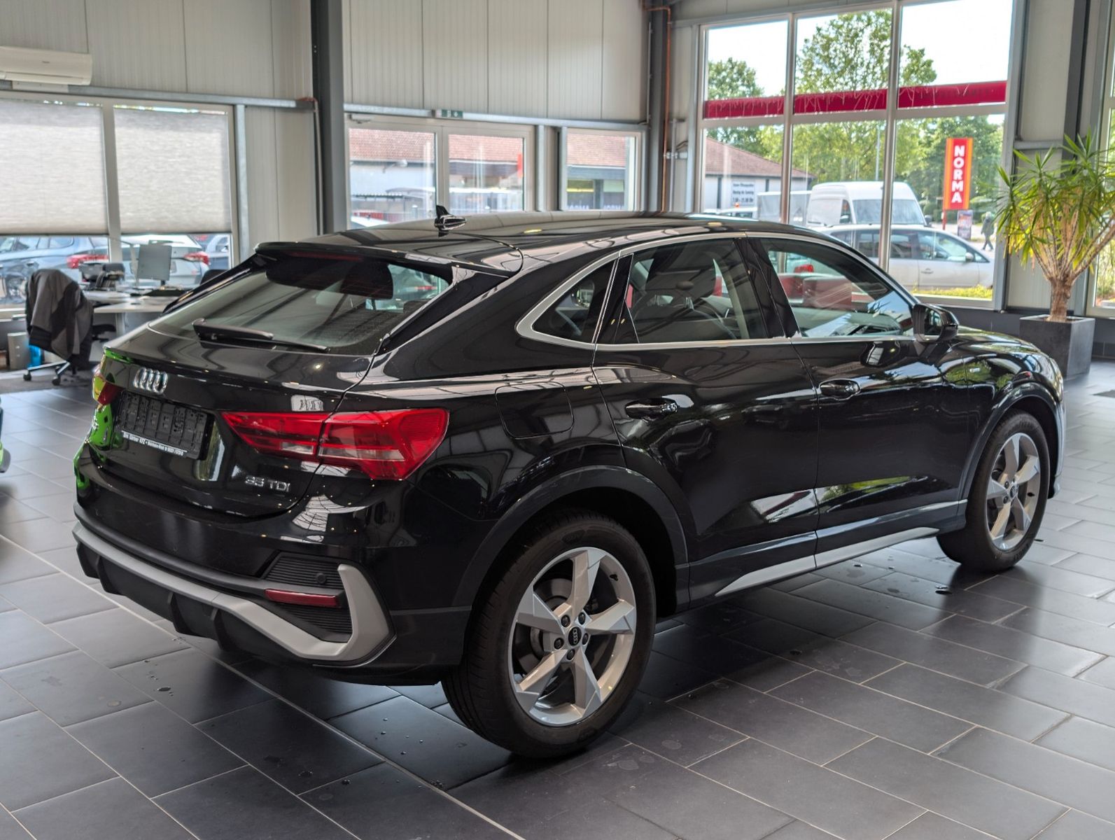 Audi Q3 35 TDI Sportback S tronic S line 8-fach foto 6