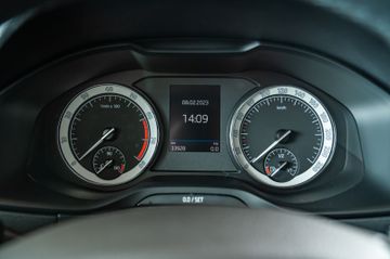 Fahrzeugabbildung SKODA Karoq Drive 125 1.5 TSI 110 kW