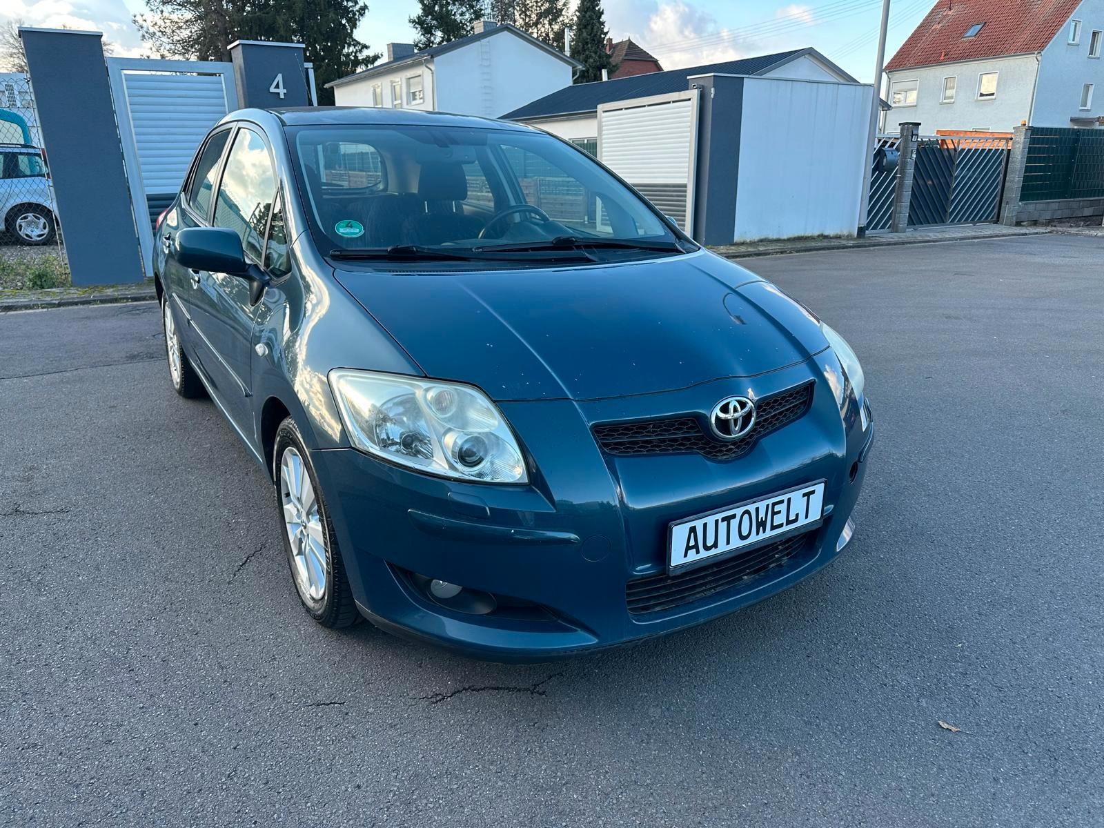 Toyota Auris Executive Klinaautomatik
