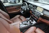 BMW 530d xDrive Tour. M Sportpaket +HUD+RFK+Navi PRO - BMW 530: Sportpaket 530d M