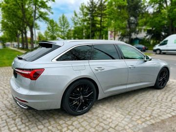 Audi A6 - 4