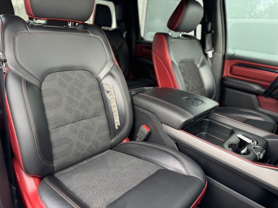 Fahrzeugabbildung Dodge RAM GEN5 Rebel CrewCab HEMI 4x4 74 TKM Mwst.