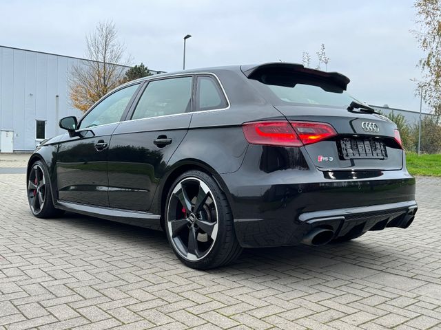 Audi RS3 Sportback 2.5 TFSI quattro 1.Hand*B&O*RS Abg