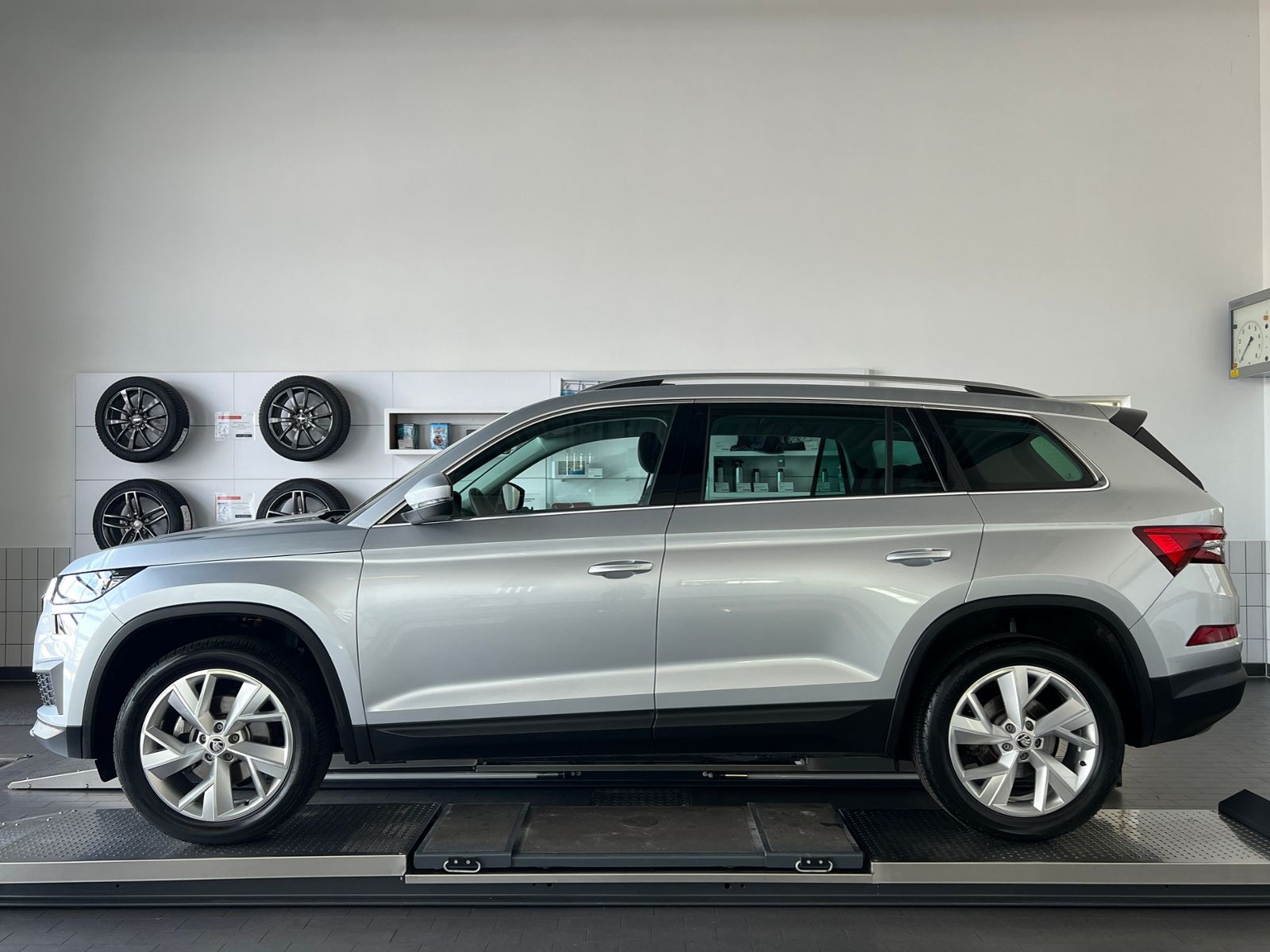 Fahrzeugabbildung SKODA Kodiaq Style 2.0 TDI DSG *Garantie, AHK, LED, AC