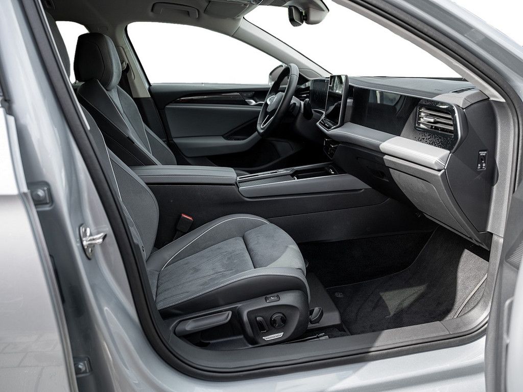 Volkswagen Passat Variant 1.5 eTSI Business AHK KAM HUD LED imagem 2