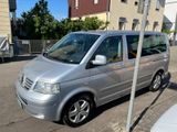 Volkswagen T5 Multivan 2.5 TDI United - Volkswagen T5 Multivan: United