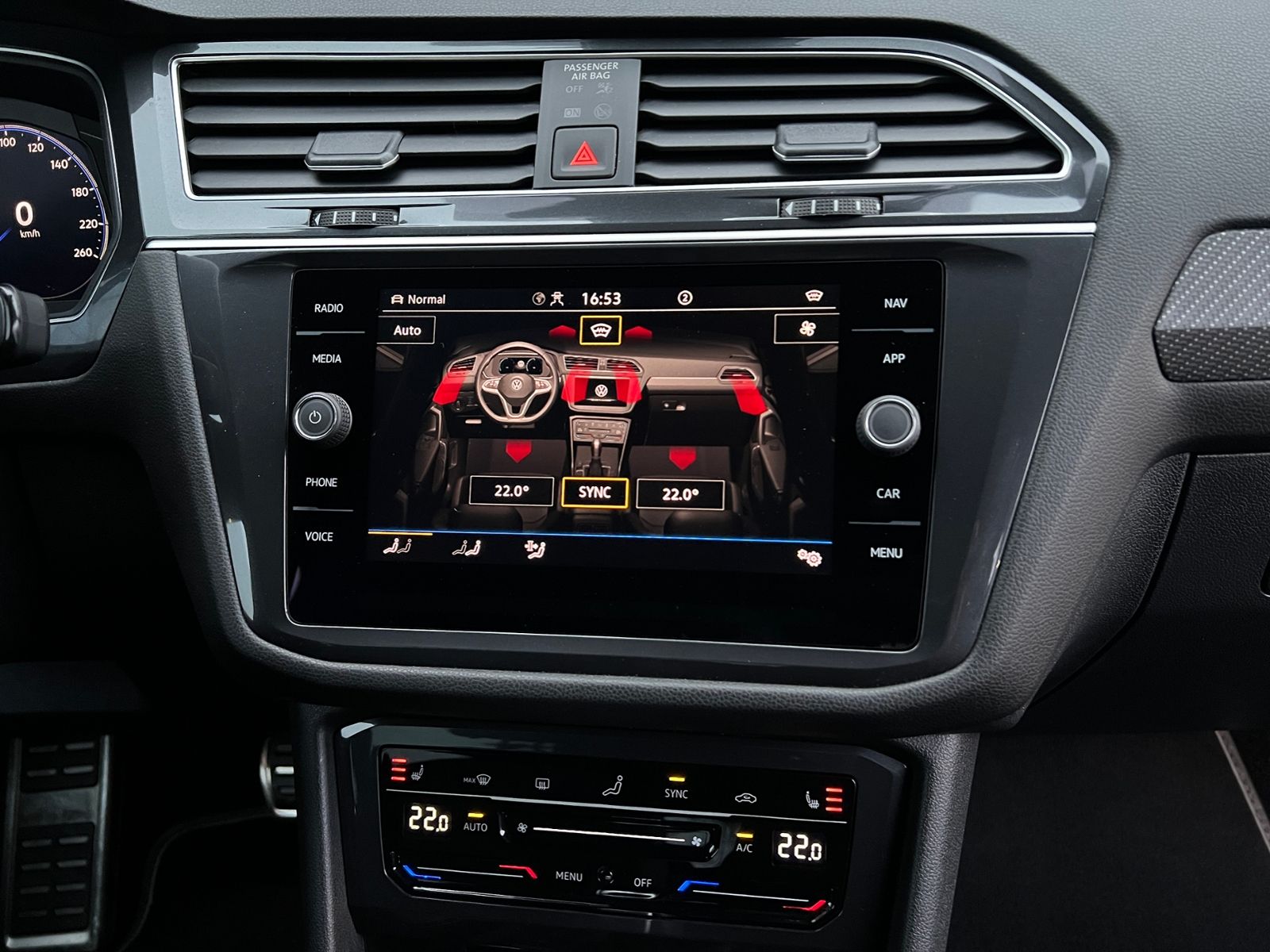 Fahrzeugabbildung Volkswagen Tiguan Allspace R-Line 2.0 TDI DSG 4MOTION *AHK,