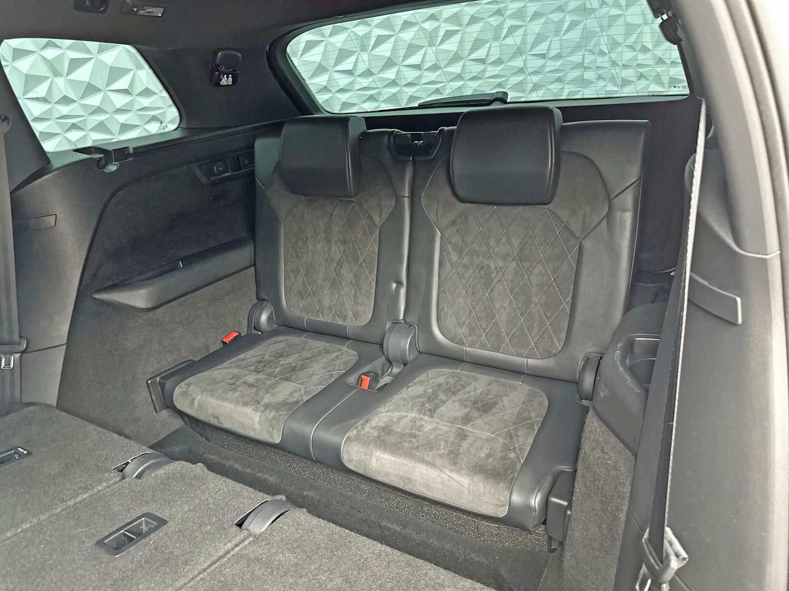 Fahrzeugabbildung SKODA KODIAQ RS TDI 4X4/7-SITZE/PANO/STDHZ/AHK/ACC/360