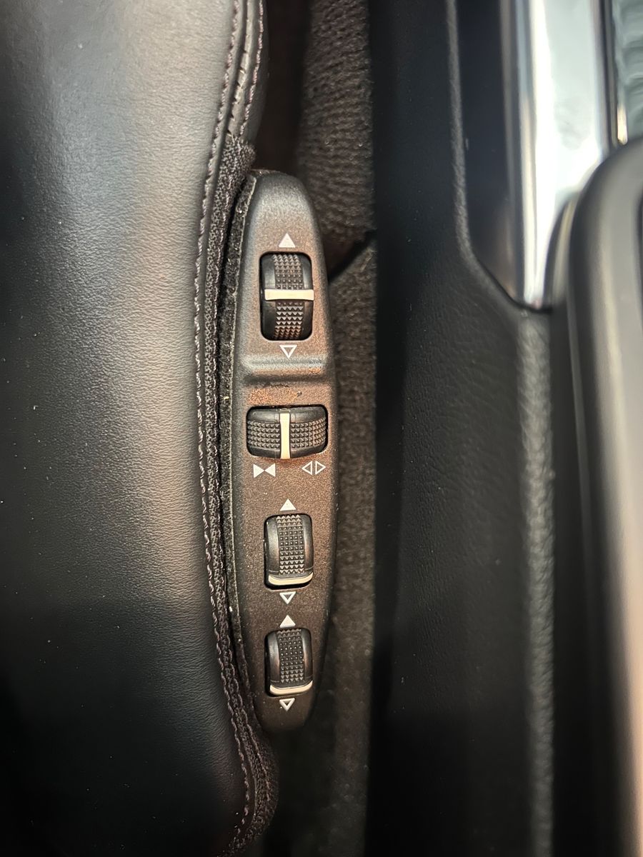 Fahrzeugabbildung Mercedes-Benz E 63 AMG E Lim. *DIAMANTWEISS*MB-SCHECKHEFT*