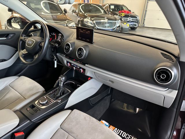 MYAUTOCENTER – Gebraucht- und Jahreswagen mit Werkstattservice in Pfaffenhofen Audi A3 attraction *Panorama*Klima*Freisprech*Xenon*