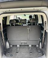 Hyundai STARIA 2.2 CRDi Signature 7-Sitzer Auto 4WD ... - Hyundai STARIA von privat