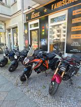 KTM 1290 Super Duke GT !!! Nur 900 km !! 1.HAND - Offers