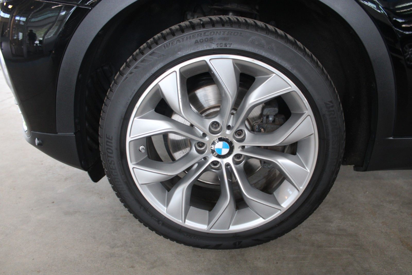 Fahrzeugabbildung BMW X3 xDrive28i xLine Aut. AHK HUD LEDER STDHZ uvm.