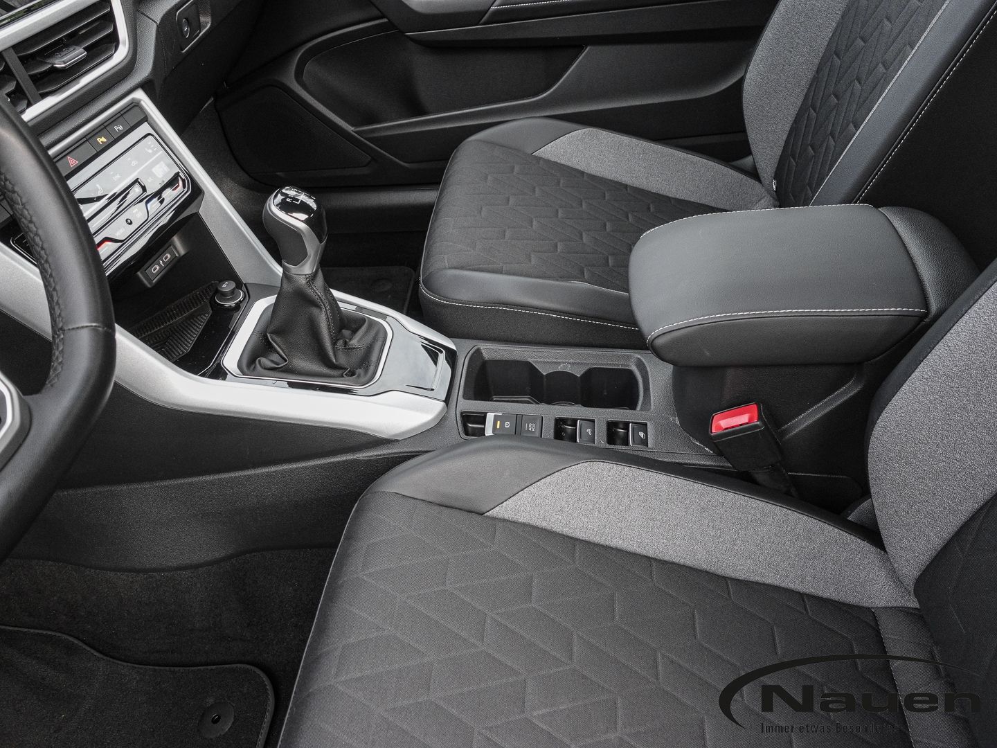 Volkswagen T-Roc - Bild 18