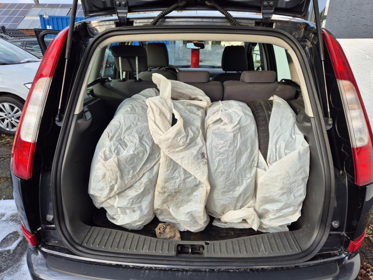 Fahrzeugabbildung Ford Focus C-MAX Trend nicht an Privat!!! Klima