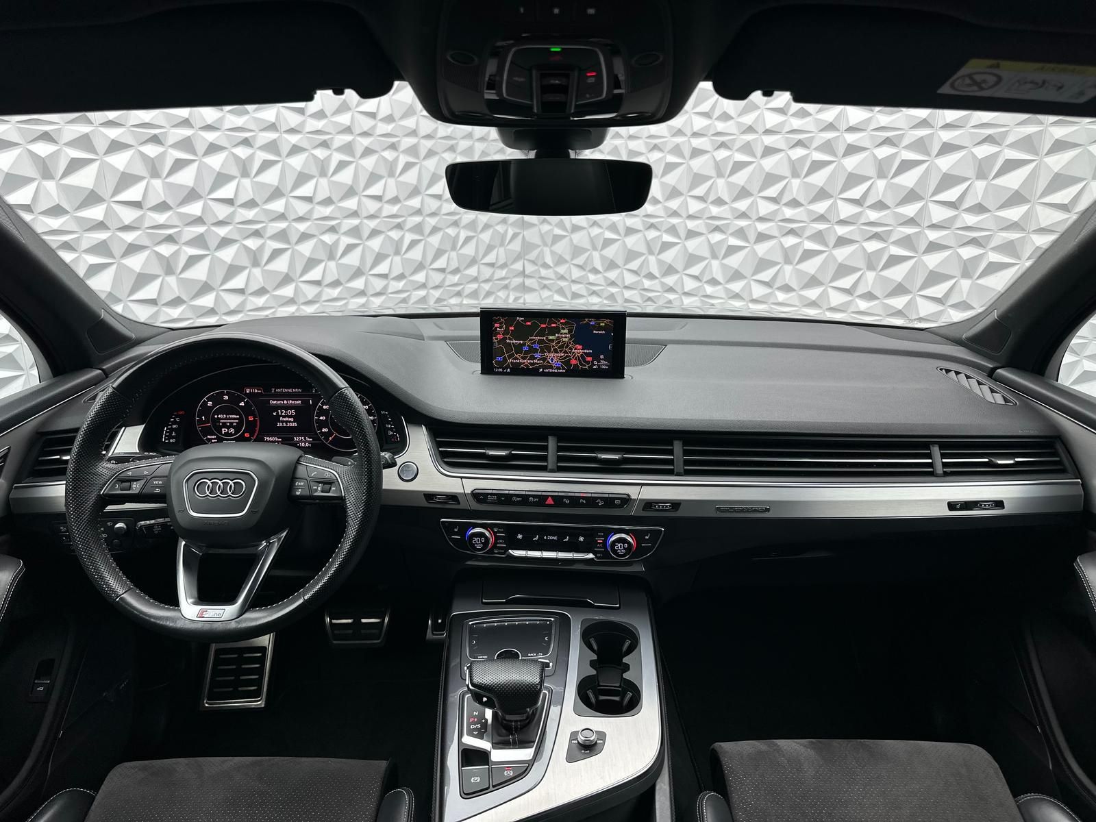 Fahrzeugabbildung Audi Q7 50 TDI S-LINE PLUS/MATRIX/ACC/LUFT/STHZ/NIGHT