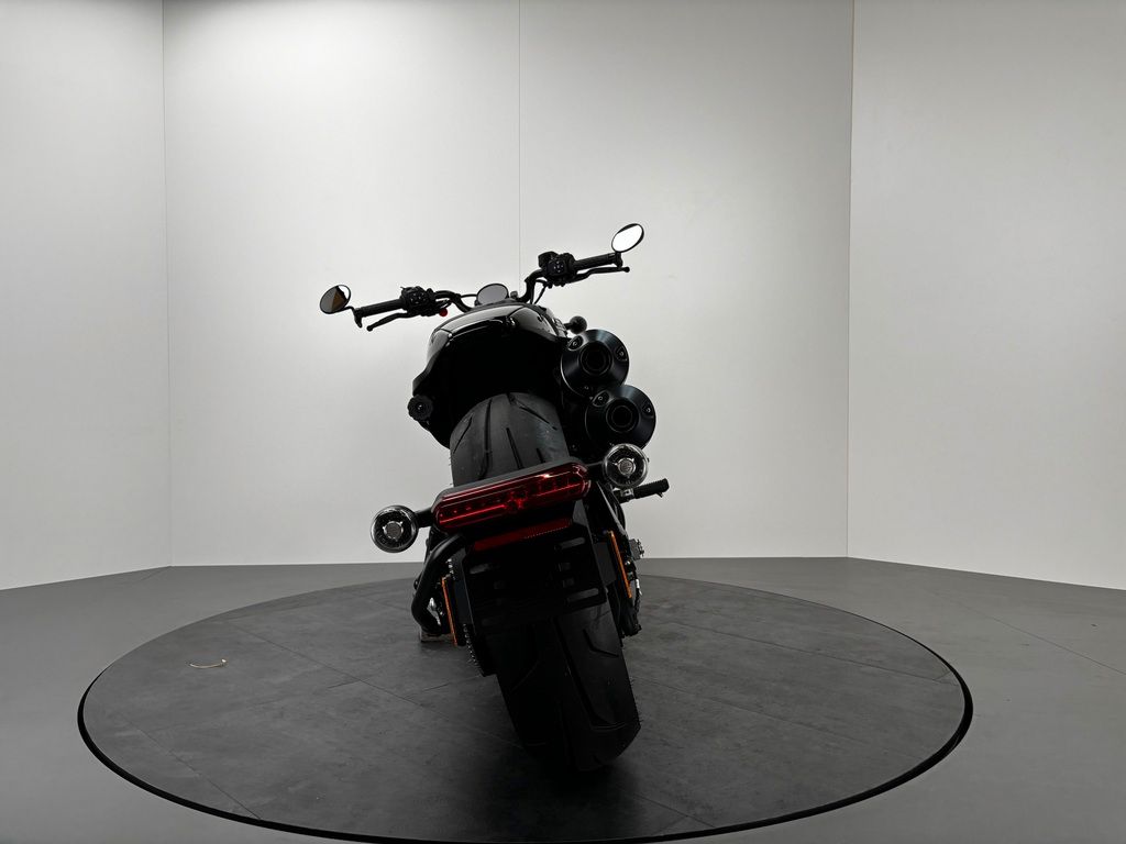 Fahrzeugabbildung Harley-Davidson RH1250S SPORTSTER *NEUWERTIG *KAUM KILOMETER