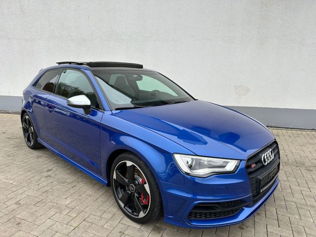 Audi S3 2.0 TFSI quattro/Pano/Navi/2.Hand/