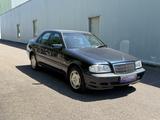 Mercedes-Benz C 180 CLASSIC *1.HAND*TÜV 05/28*AUTOMATIK*KLIMA* - gebrauchte Mercedes-Benz C 180 aus dem Jahr 1998