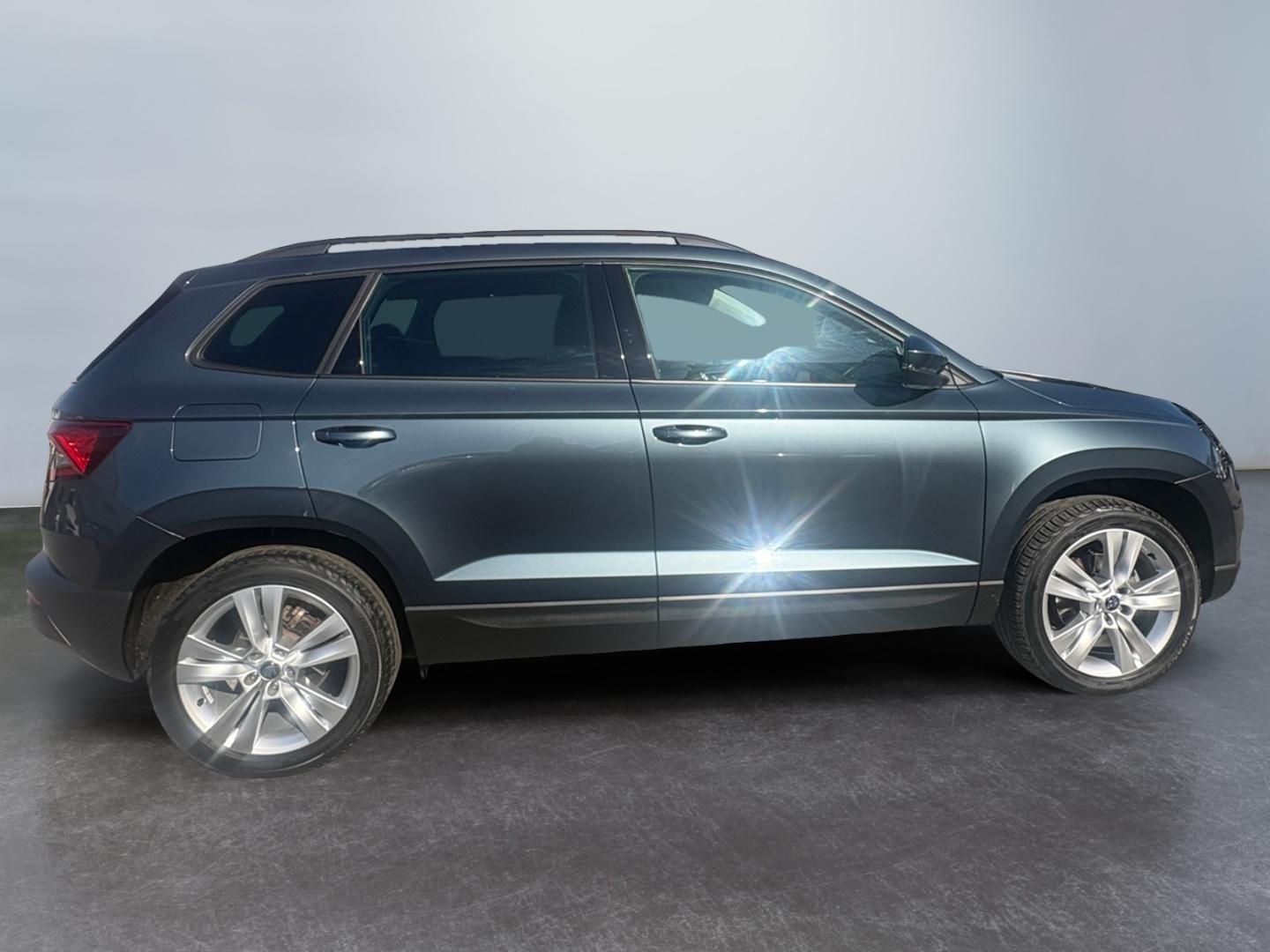 Skoda Karoq 1.6 TDI DSG Style *LED*AHK*CAM*CarPlay*SHZ