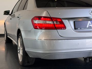 Mercedes E 200 - 12